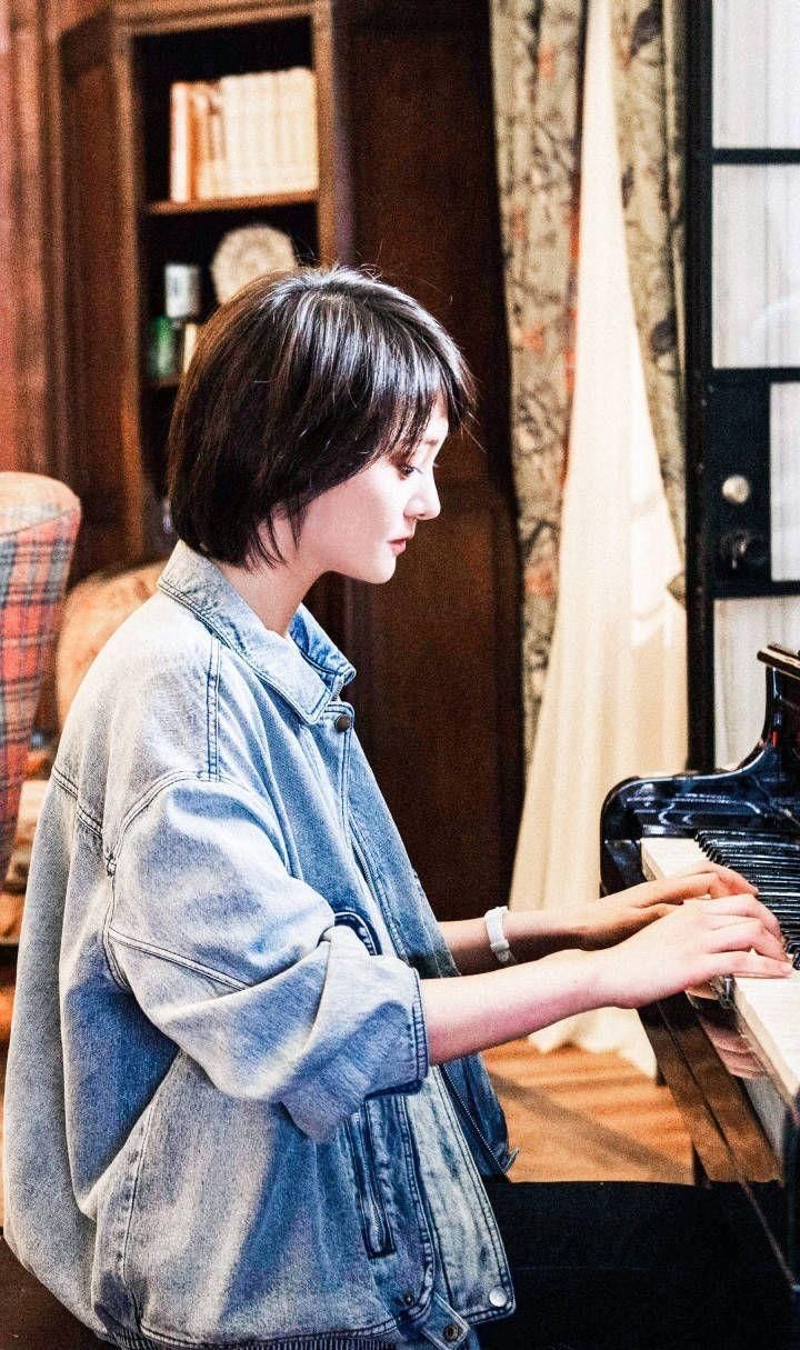 郑爽的8月魔咒，杨洋的导演，冯绍峰的回应，这次的瓜真好吃!