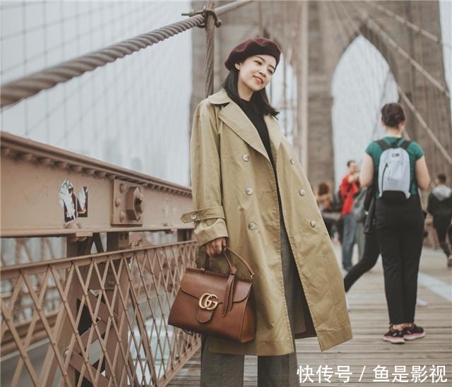  [选择风衣]真正会穿的女人，春天穿风衣都不会配平底鞋，看三木博主就知道了