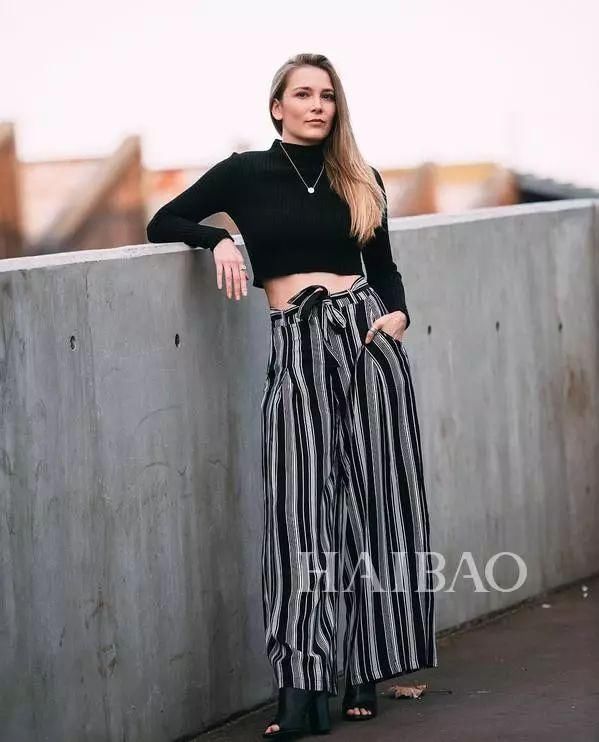 好看| 石原里美游香港穿这样!黑白单品永远不过时还用强调?