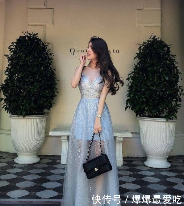  「美女」纱裙美女有气质，清新自然秀出独特魅力
