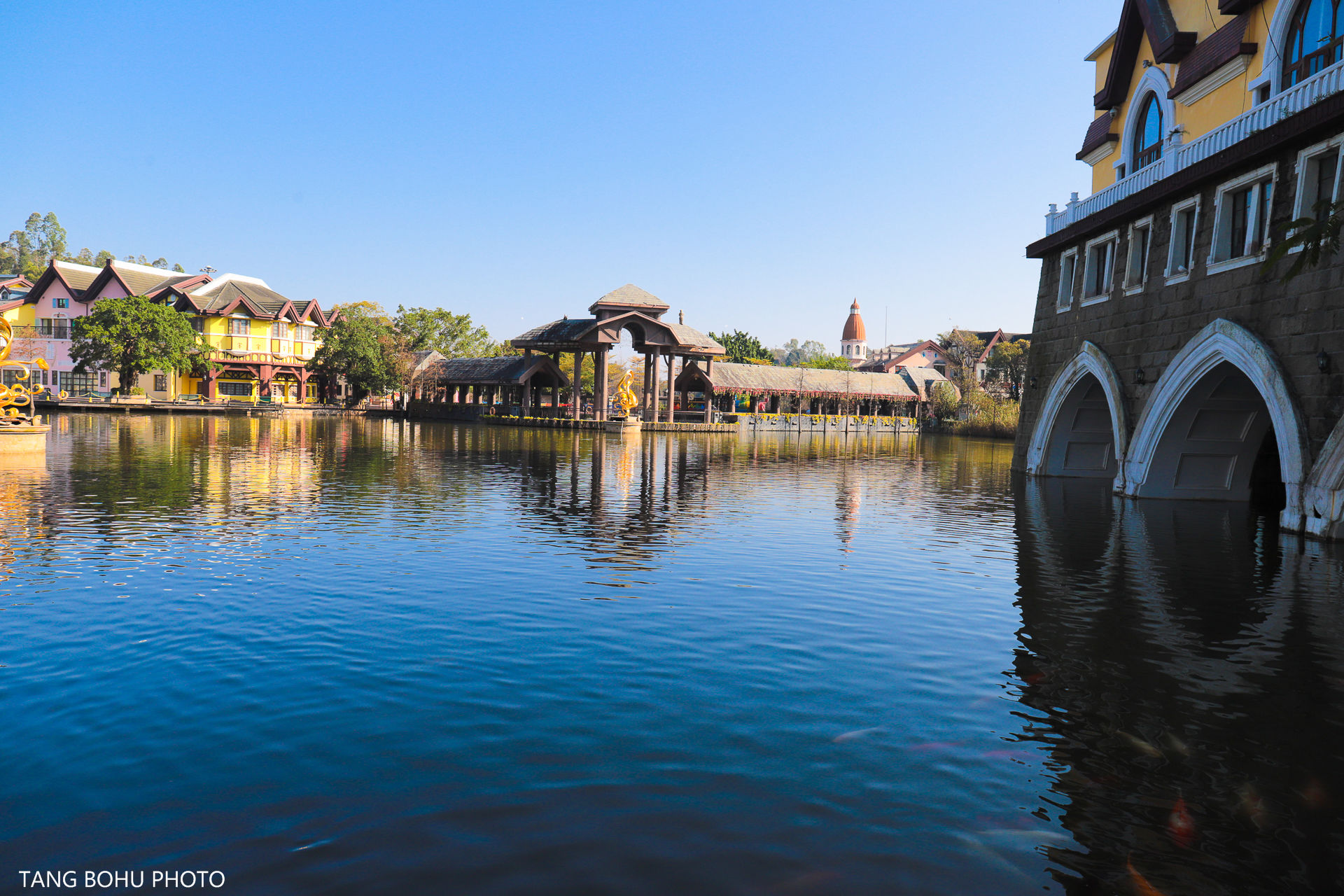 尽享深圳世外桃源的秘境之美，开启一段温泉之旅！