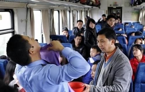  #火车#火车上为什么会有推销员，他们到底是什么人呢？网友：长
