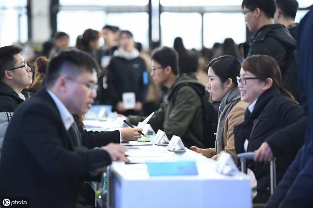 事业编改革深入推进，减编势在必行，这些职员最容易被辞！