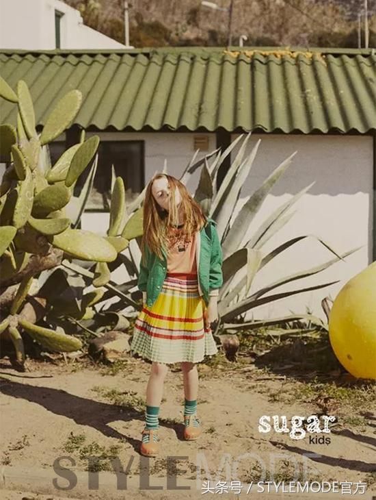 没想到有一天你我竟要看儿童时装来寻找穿衣灵感