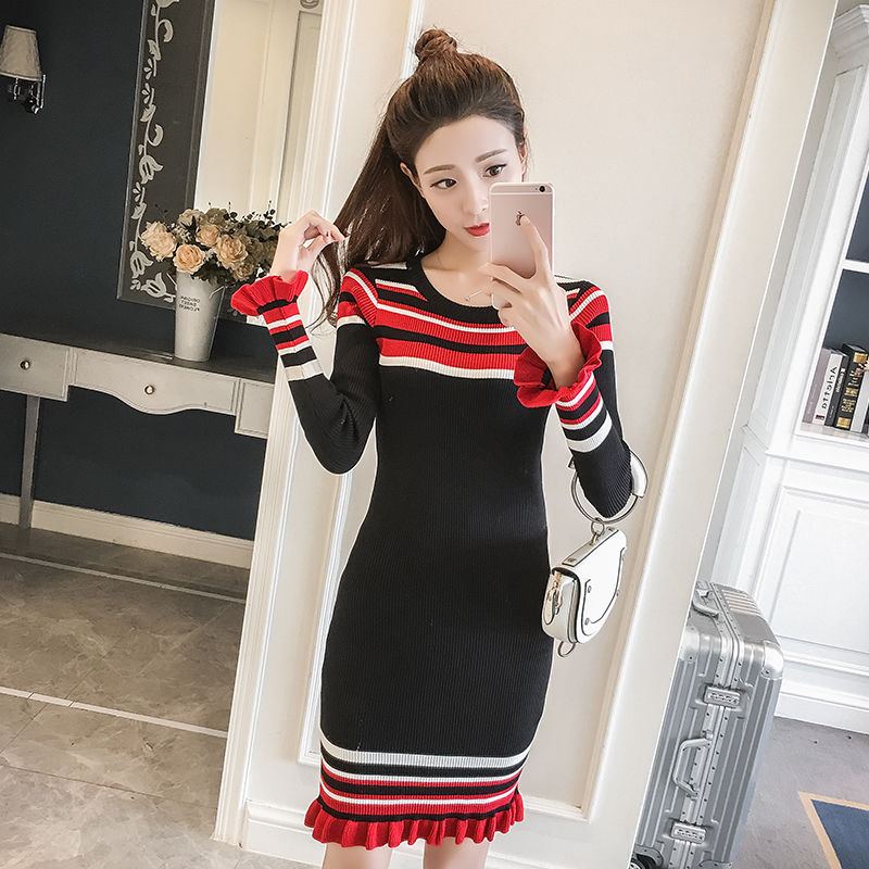 小姐姐，你真会打扮!穿这样的洋气秋装，可爱时尚完全藏不住