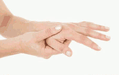 老年人经常“手抖”，或许是这3种“疾病”的征兆，万不能忽视！