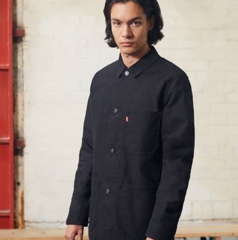 一睹为快!利物浦李维斯联乘系列发售