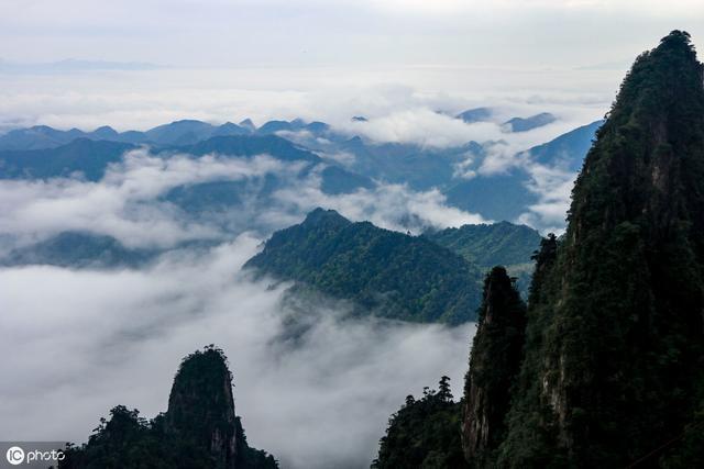 这里因为有蟒蛇出没而得名，风景优美，吸引众多游客前来游玩