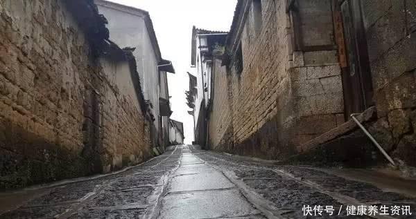 小夫妻42天自驾14000公里, 穿越13个省, 环游半个中国