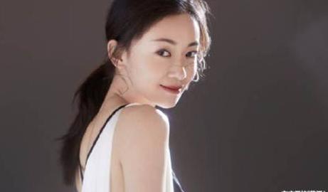 再爆吴谨言耍大牌，拒拍照签名待人不友好，知情网友：绝无此事！