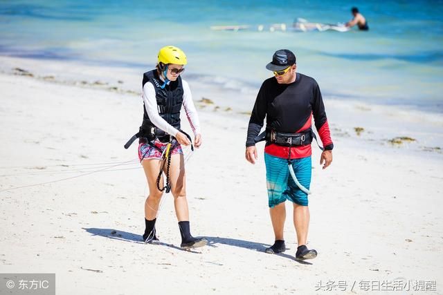 “好友”变成“狼友”,险些被掐死,朋友圈炫富遭抢劫,没事别哂