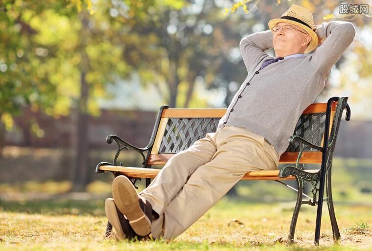 中国退休年龄最新规定 男55岁退休2019能实行吗