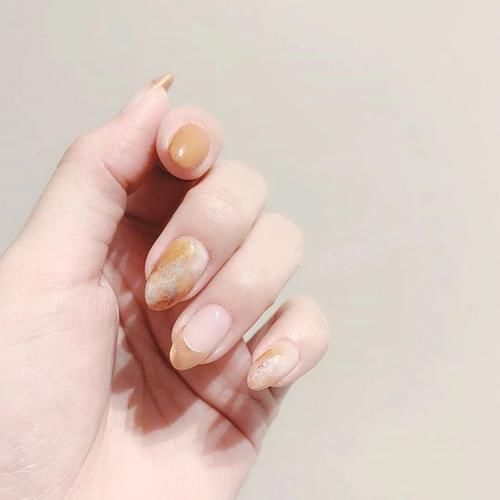  黄色■6种春日黄，显白减龄又时尚！