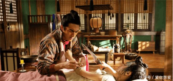 《狄仁杰之四大天王》有毒, 何炅杨幂发文力挺却被网友骂惨!