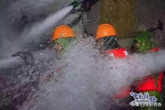 世界还是那个世界，但中国已经不是那个中国…...