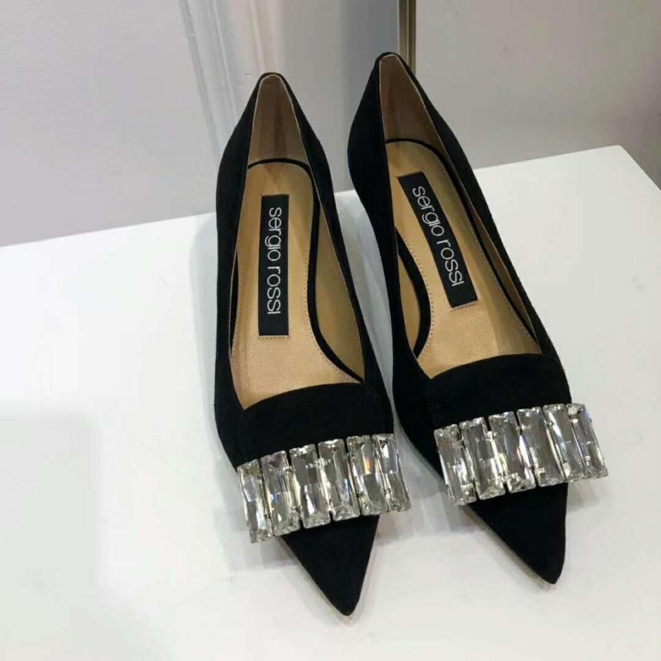 干货:初秋女生应该人手一双的高跟鞋，不点进来绝对后悔