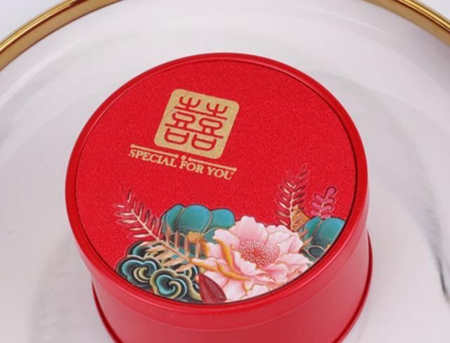  「喜糖」结婚礼盒—婚礼很高级，喜糖礼盒成败笔，明星同款礼盒让婚礼更甜