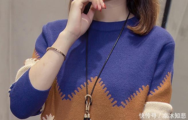 『显瘦』大冷天,老婆打扮得太美了!大码毛衣裙+大衣,显瘦迷人巨美嫩