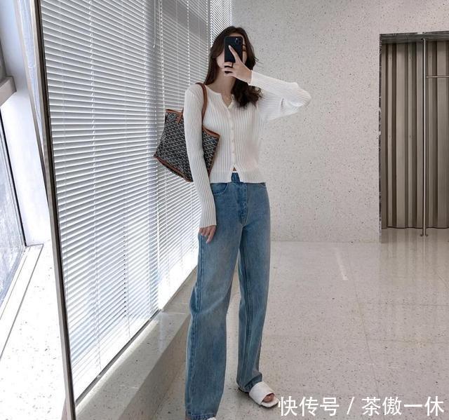 【拖地裤】还在穿过时的“小脚裤”?不如尝试今年流行的3种裤子,显瘦百搭