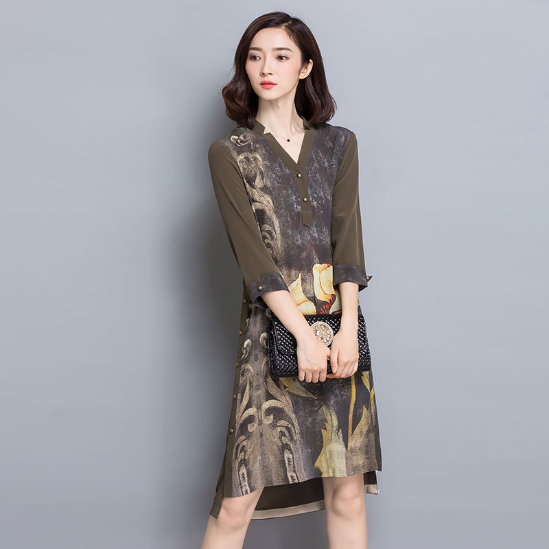 小姨都45了还这么会穿，出门必备连衣裙，美嫩如少女，人人都夸