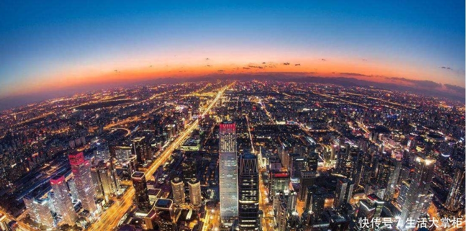 去年发展最好的城市原来不是深圳上海，他们被这座城市反超了