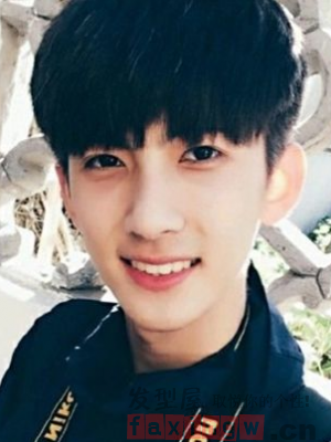 网红短发缔造男神时尚个性