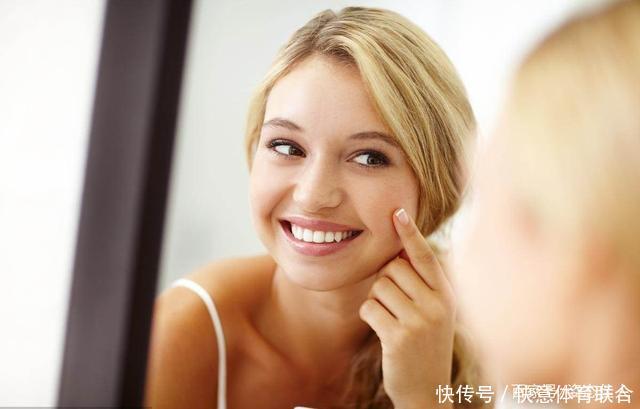  脸部：红霉素软膏加它涂抹脸部，不出15天淡斑又美白，赶紧去备上一支