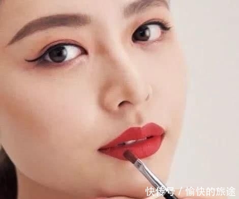  【轮廓】中国风妆容的这几个特点，注定只能站C位！