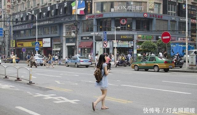 中国最幸福的5座城市，成都遗憾落选，第一名被誉为九省通衢