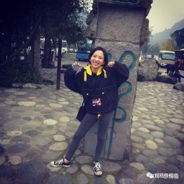 有没有化妆和素颜差别很大的，朋友没有认出来的故事?