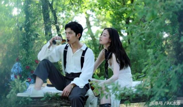 分手季的咒语是假的,电竞大佬公布在一起的消息小男神第一个祝贺