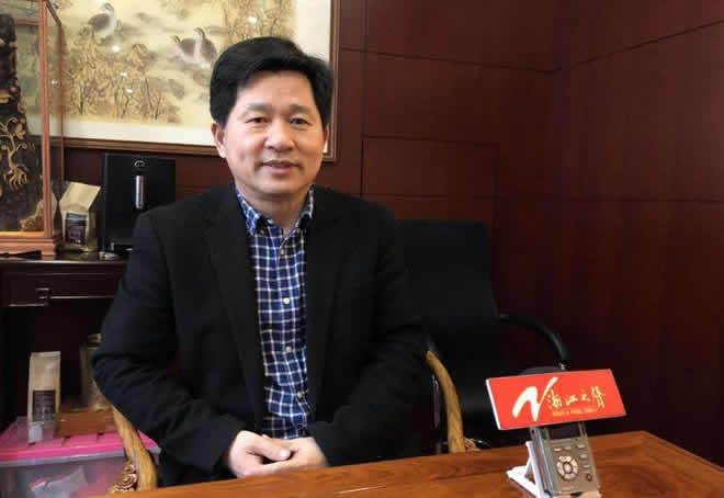  小伙■技术垄断卖出天价，美国激怒浙江小伙，研发新产品给100亿也不卖