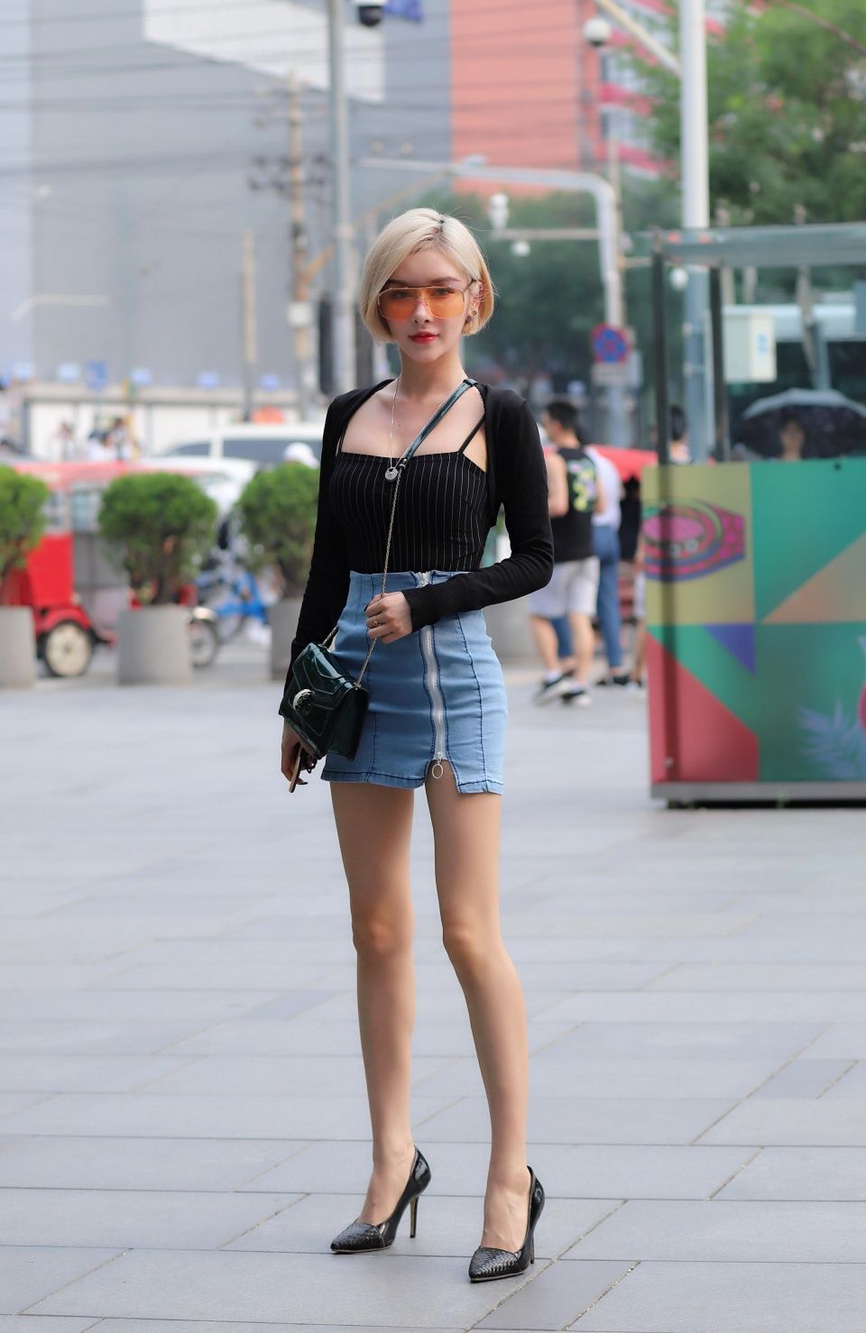 街拍：北京这个屯的时尚美眉真多，你觉得哪位最养眼？