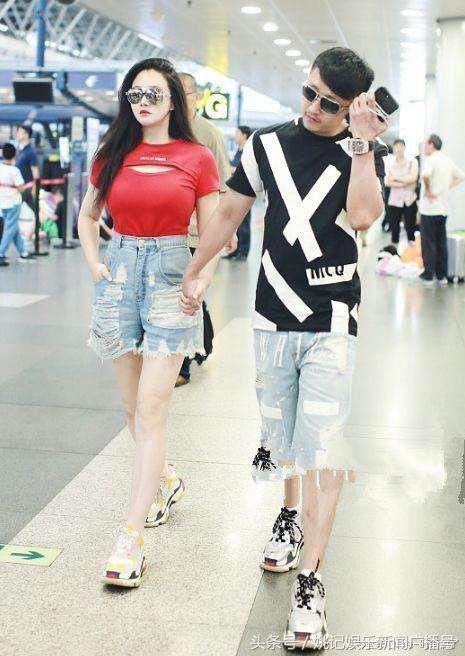 冉莹颖这身材帅爆了！裤子拉到胸以下，网友：难怪邹市明牵这么紧