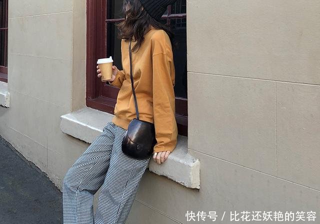 今秋最受欢迎的3种裤子，显瘦显气质，特别适合大腿粗的女人！