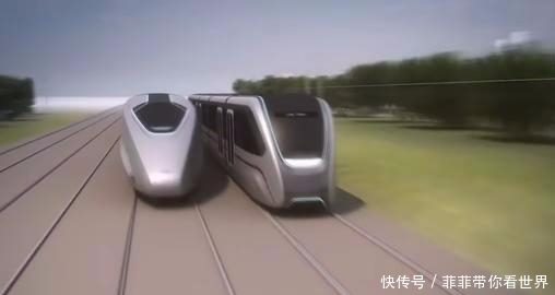 高铁又一技术性改革惊艳全世界：列车不停站，乘客上下车方式叫绝