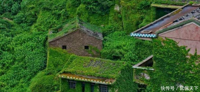  没处■中国有个村庄，村民因为有钱没处花决定搬迁，几年后竟成