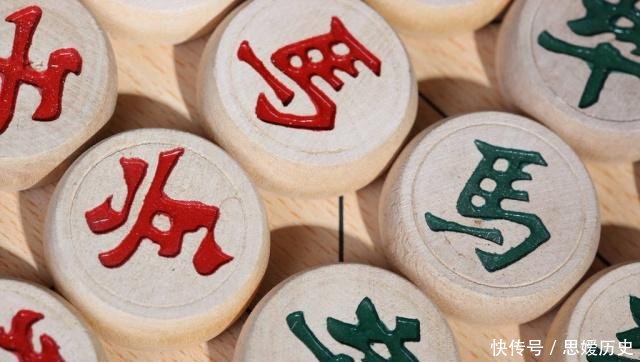 象棋是谁发明的,象棋中的车到底该怎么读