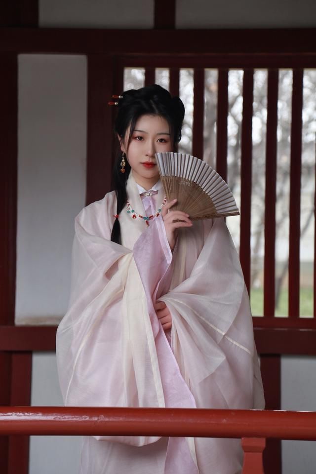 「每天一首古诗词」《古意呈补阙乔知之 / 独不见》唐 沈佺期