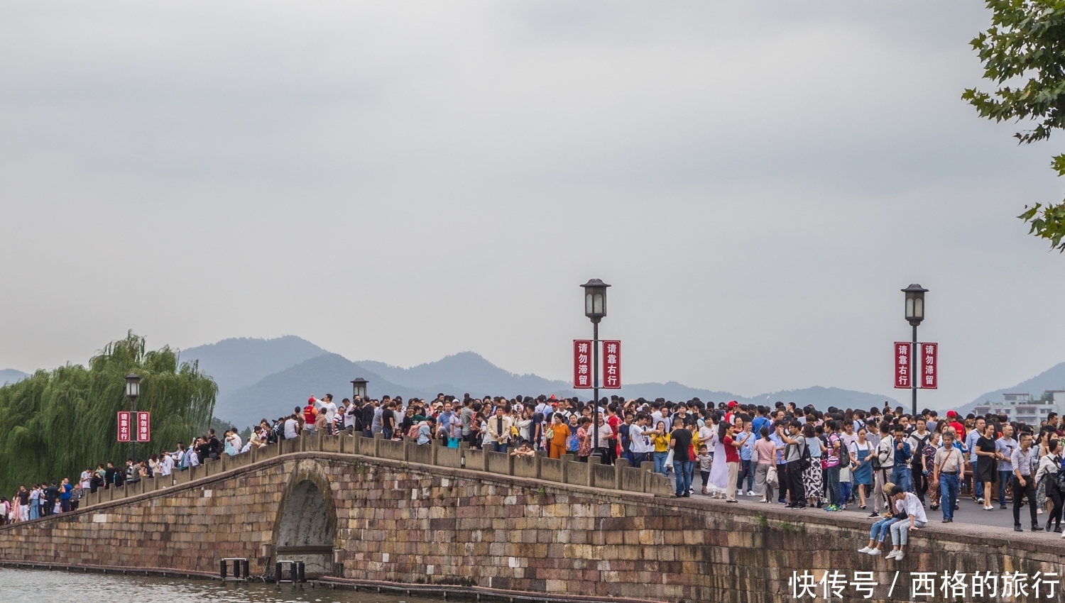 国庆假期这些景区最热门，西湖排第一，故宫仅排第二