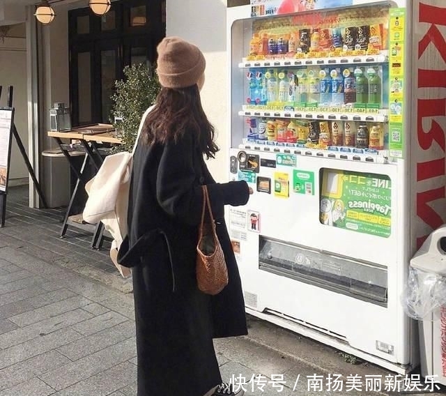  『真的』黑色大衣你真的会穿吗？8套随性穿搭任你挑，显瘦学起来