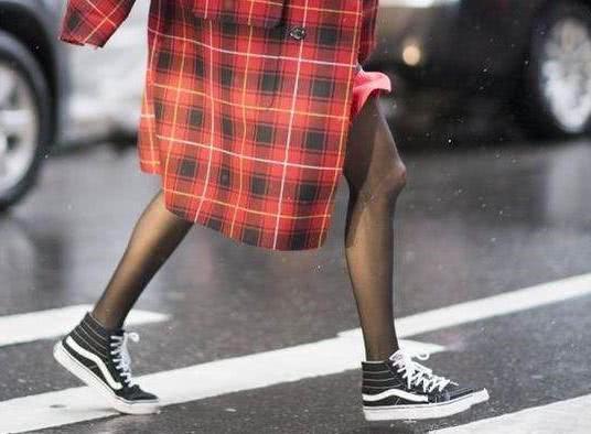 美女们对于黑色丝袜的喜欢程度，看了这些你就知道了