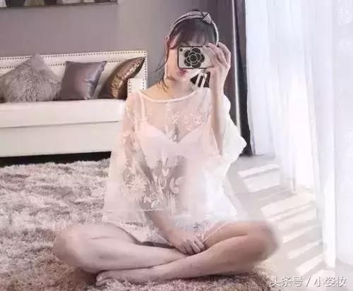 夏末，小姐姐身穿唯美泳衣，给你不一样的清凉夏日!