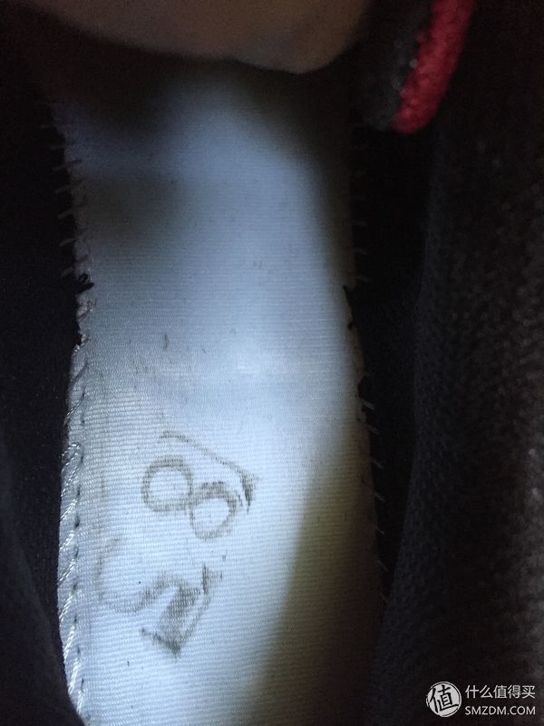 创意不错但没有做好-ANTI 安踏 ANTA 柔软柱跑鞋开箱