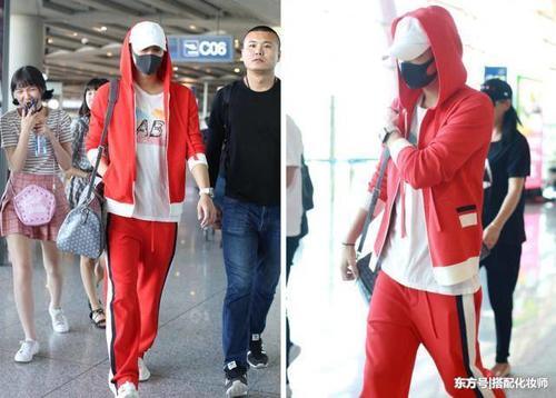 黄子韬现身，穿了身这样的衣服，真是不怕热！