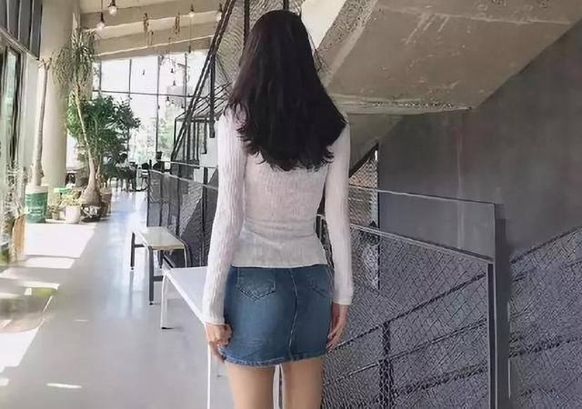 牛仔裙，开启你活力美少女的青春模式