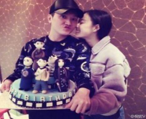 35岁高龄剩女赵丽颖恋情曝光!冯绍峰发文坐实?网友:无药可救