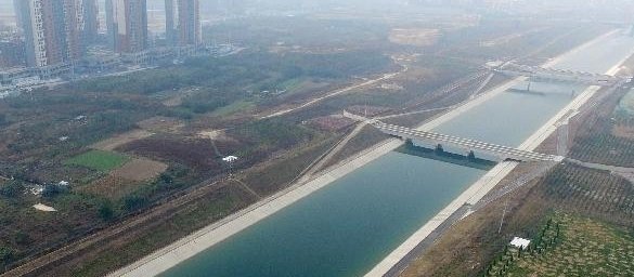  「绿洲」中国再现超级工程，沙漠将变成绿洲，也可能遭到印度的