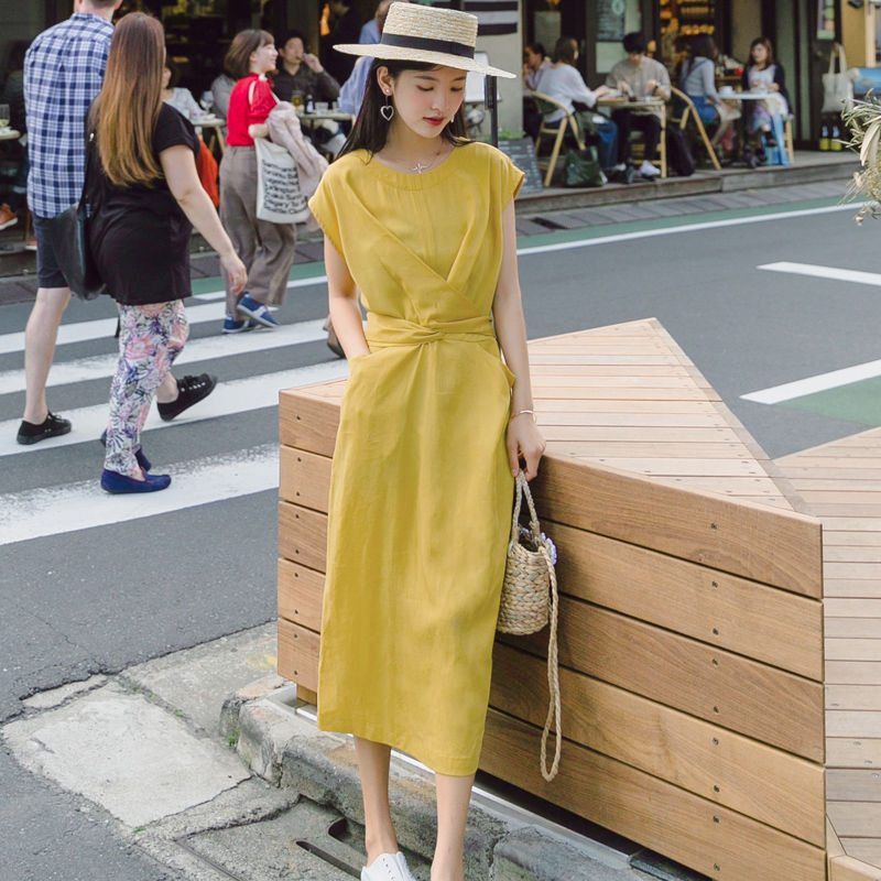 有一种风叫冷淡风，有一种裙叫冷淡裙!7月新款，气质女神穿出来