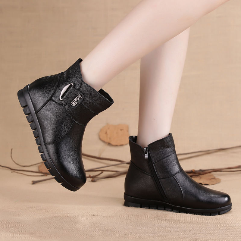 越来越多女人传统女靴,流行欧美“洋气靴”,中秋穿回娘家忒美嫩